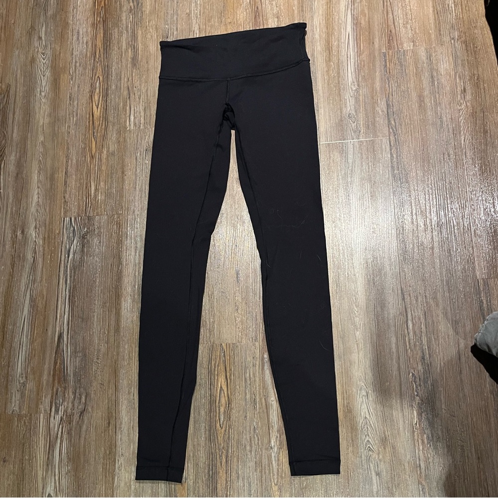 LULULEMON size 6 black leggings